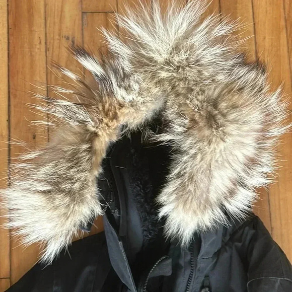 Canada goose black parka with real  fur trim hood kensington - Picture 4 of 15